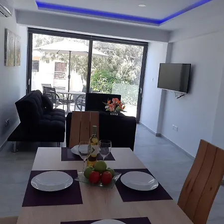 Kato 1br Near Harbour/beach/sea