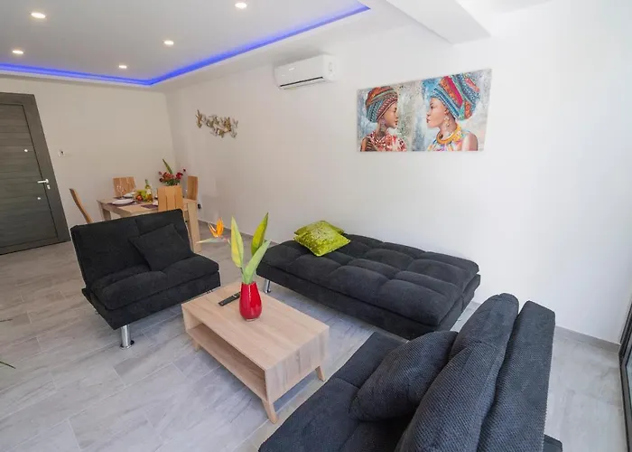 Kato 1br Near Harbour/beach/sea Apartamento