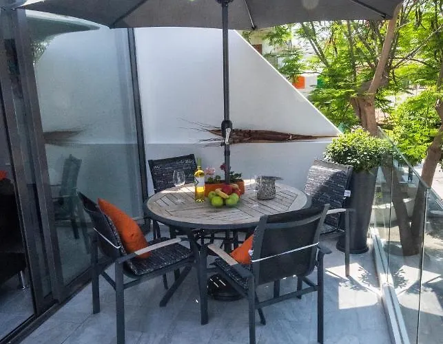 Kato 1br Near Harbour/beach/sea