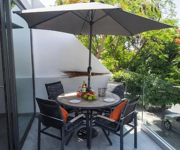 Kato 1br Near Harbour/beach/sea Paphos